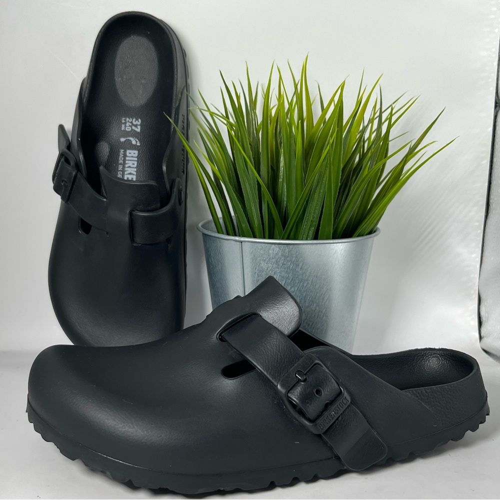 Birkenstock Black Women's Clogs
